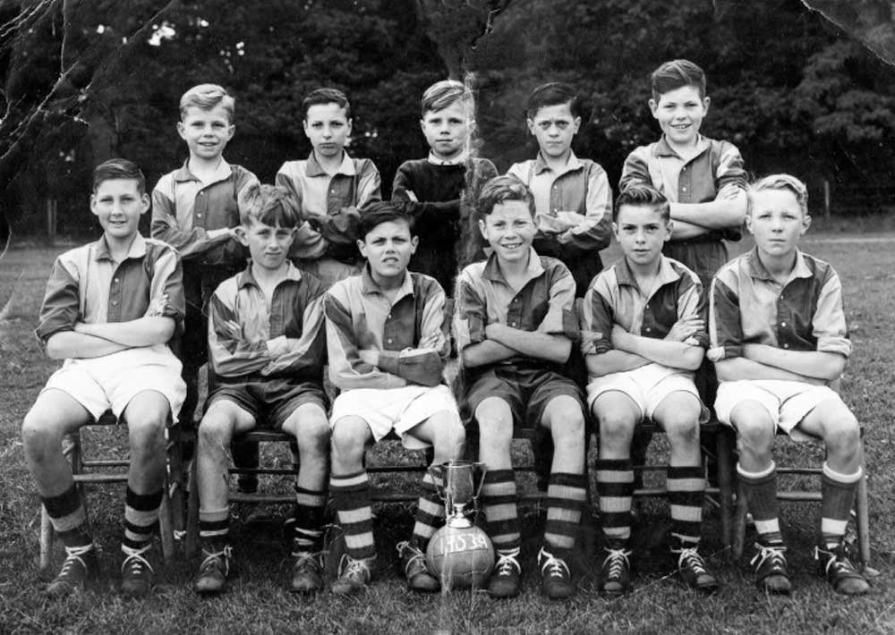 Cove Junior year 4 football team