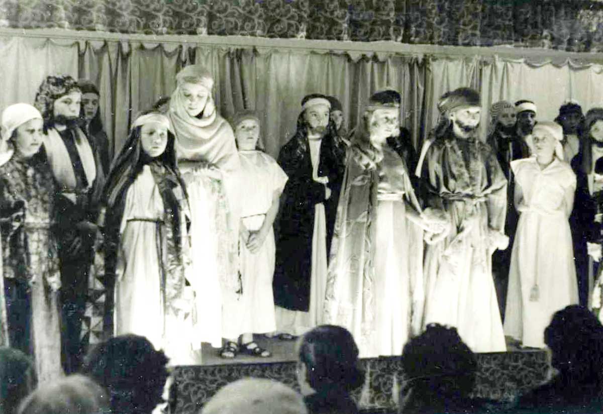 Cove Junior Nativity play