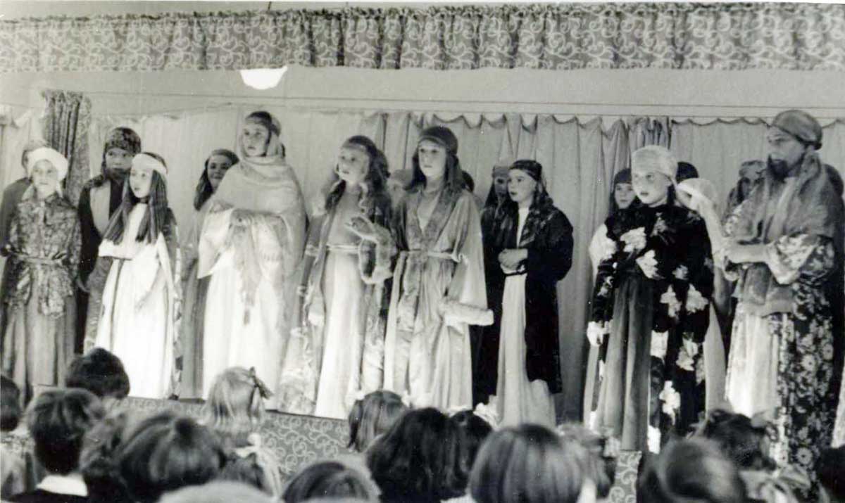 Cove Junior Nativity play