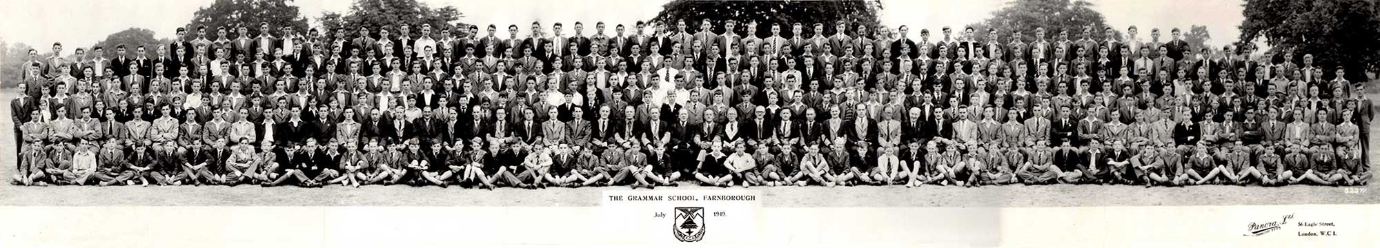 Pupils and staff panorama photo 1949