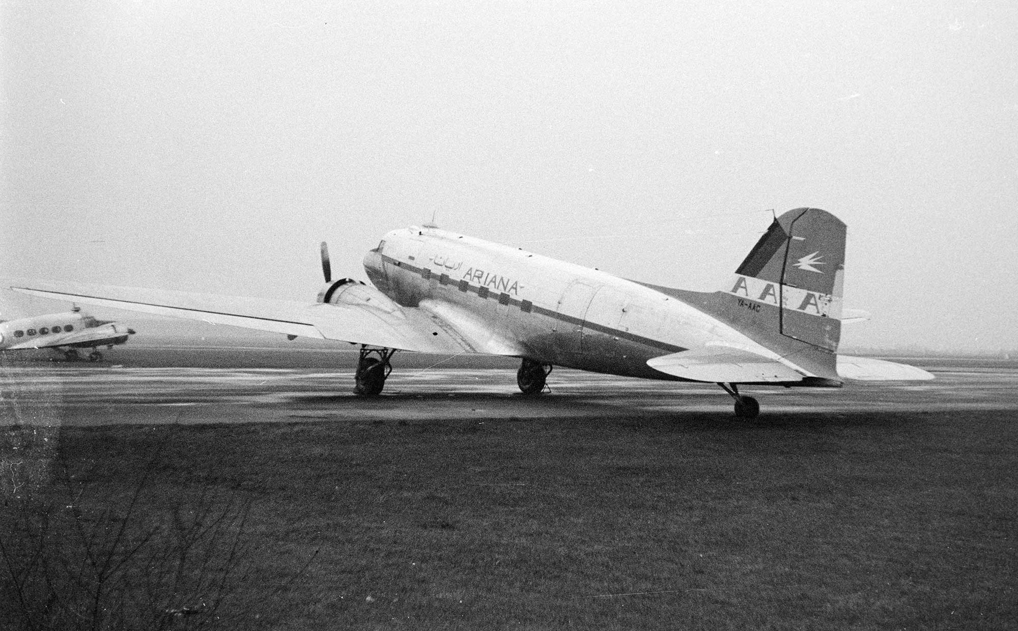 Douglas DC-3