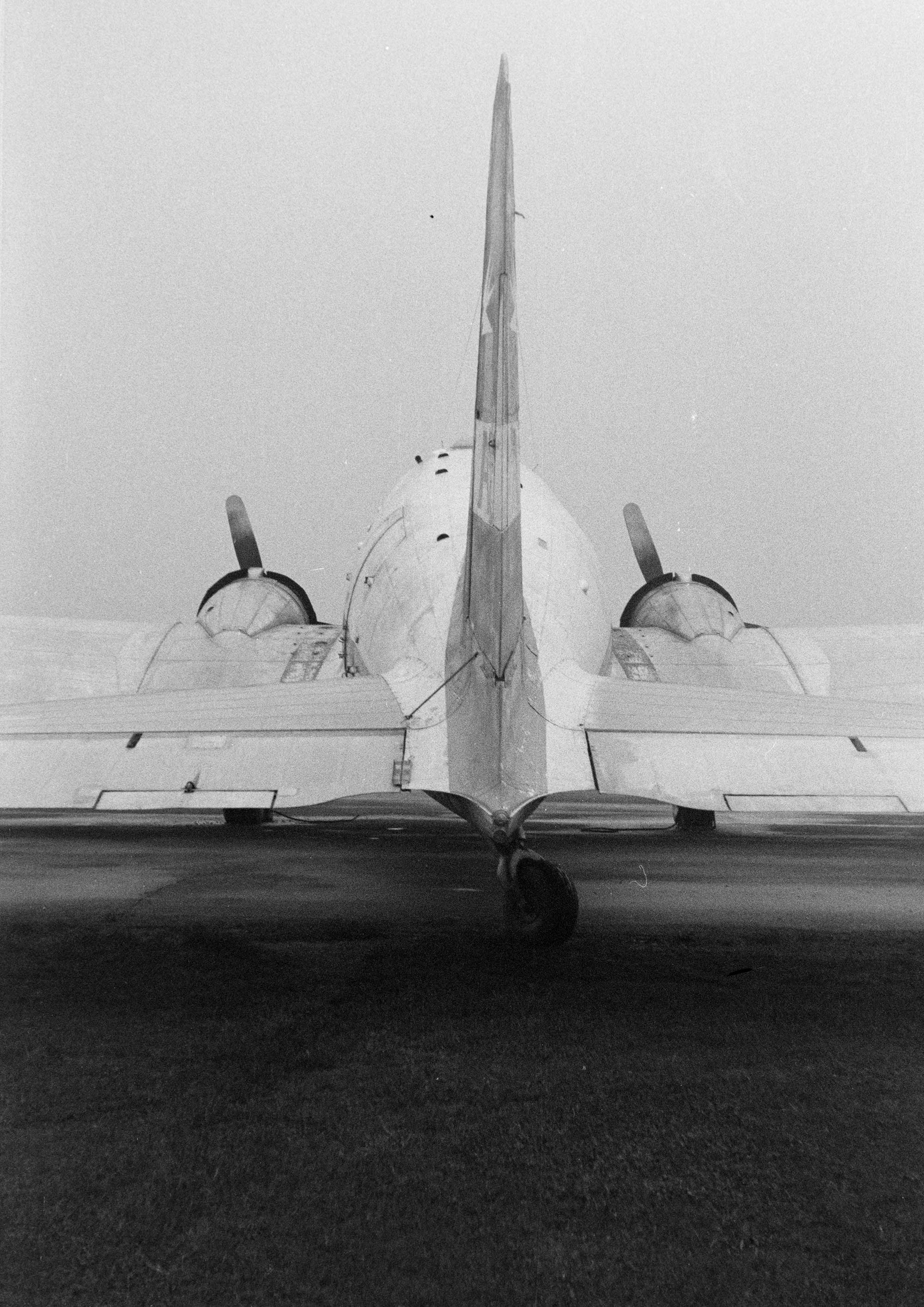 Douglas DC-3