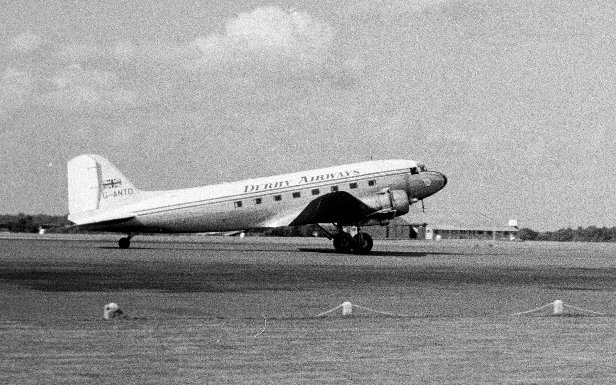 Douglas DC-3